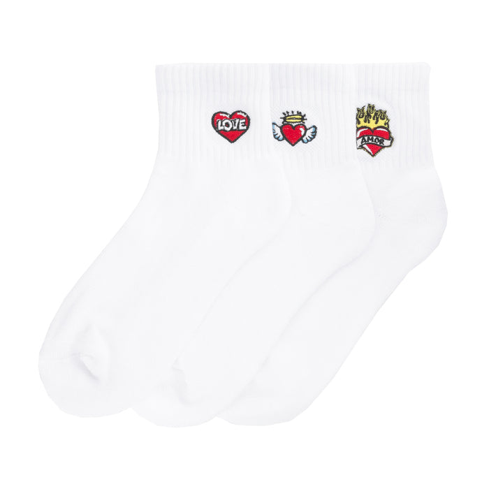 White quarter socks, embroidered heart and love patches (3-pack)