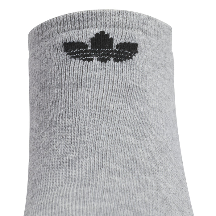 Heather gray no-show sock cuff with black trefoil logo