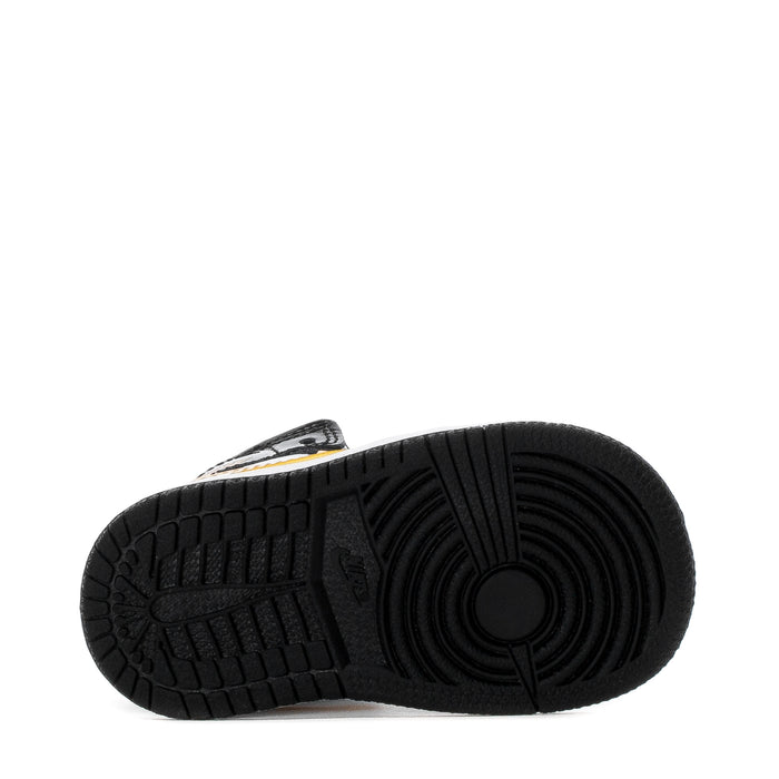 Toddler high-top sneaker outsole, black rubber tread with circular pivot pattern