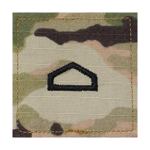 Army ROTC OCP Rank w/hook closure : Private First Class (PFC)