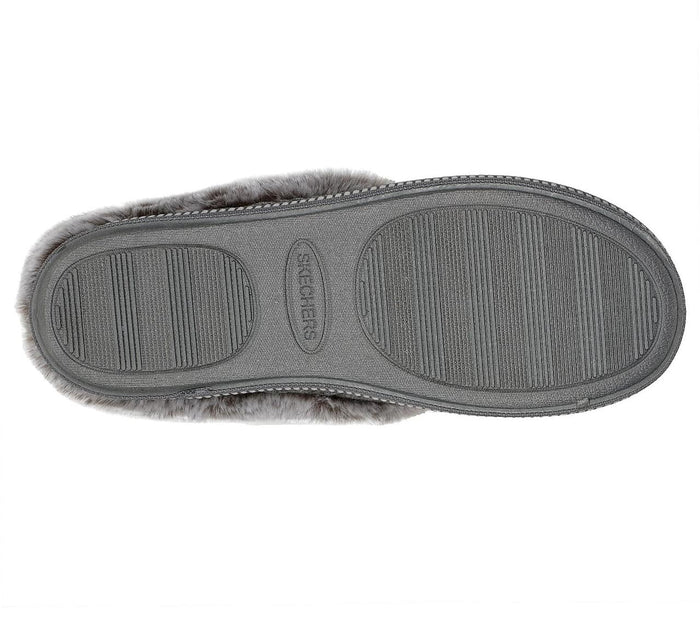 Grå tofflor med konstpäls från Skechers