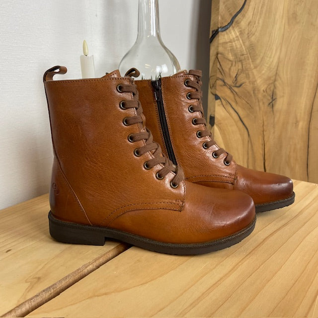 Klassisk läderstövel med ullfoder och rymlig H-läst från Green Comfort