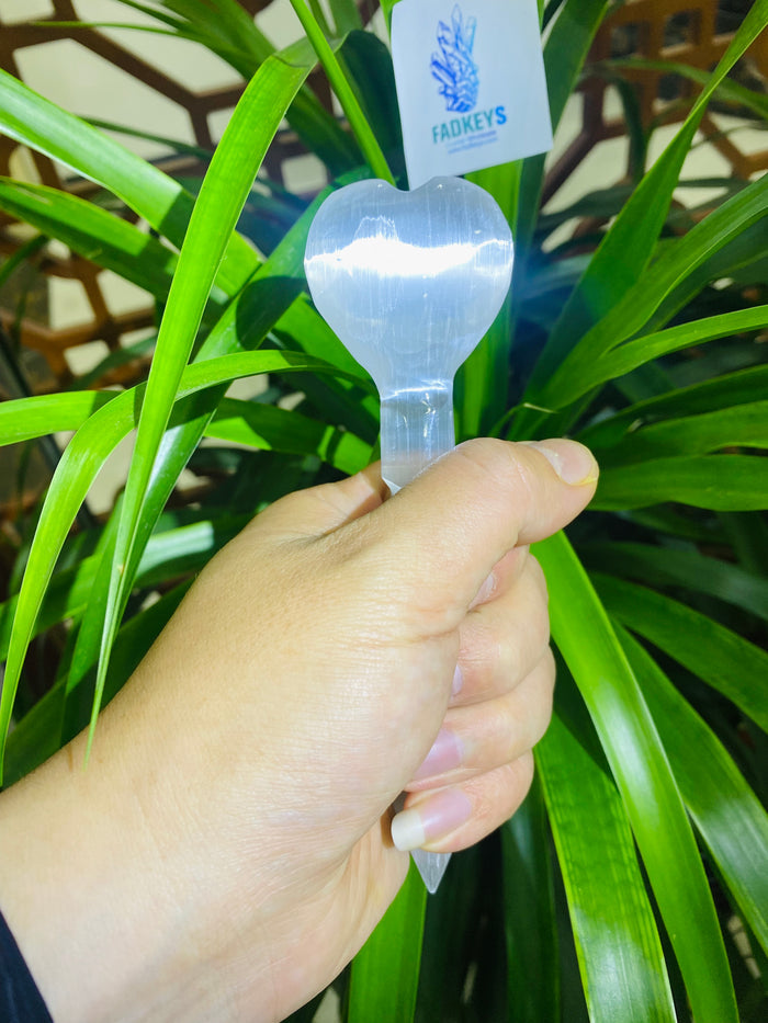 Plaster heart-shaped scepter