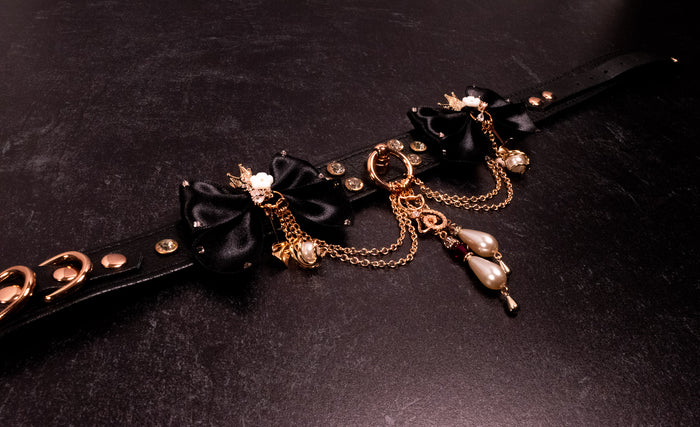 12.5" - 15" - "Crowned Familiar" Black Leather & Rose Gold Bondage Collar