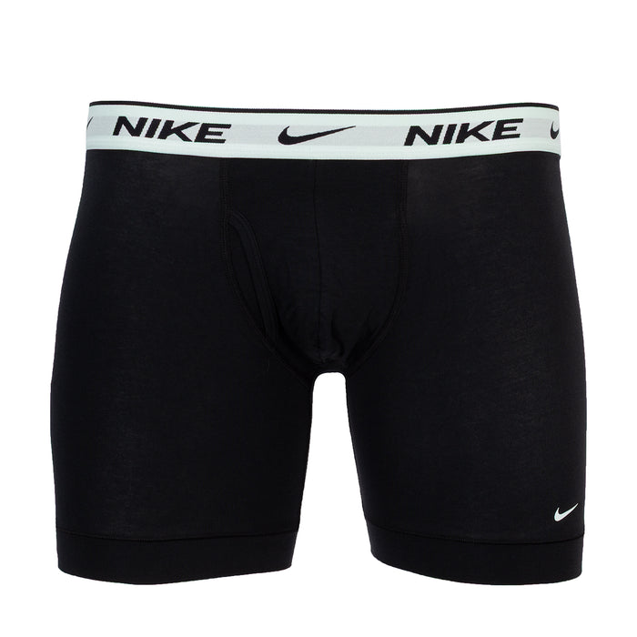 Men's Dri-FIT boxer briefs in black with Nike logo waistband