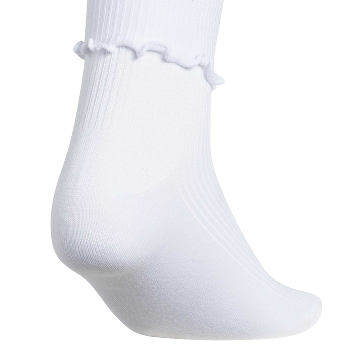 White quarter sock with ribbed knit and ruffled cuff trim