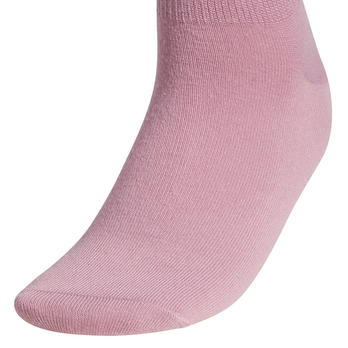 Mauve high-quarter crew socks, smooth knit with small logo at side