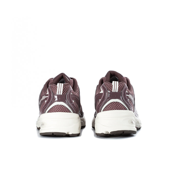 Women’s maroon New Balance 530 wide running shoes, back heel view with stripe tabs