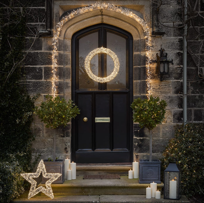 58cm Wire Wrapped LED Wreath Light