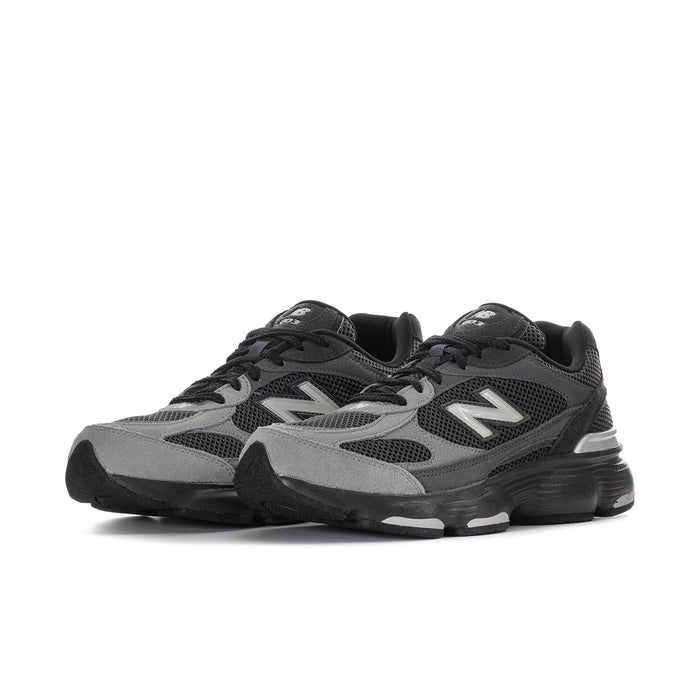 Men's New Balance 603 lace-up sneakers, dark mesh with large N logo
