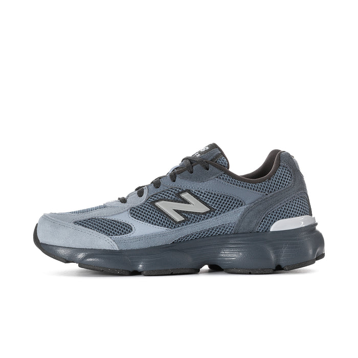 Men's New Balance sneakers, light blue mesh upper with silver N logo and laces