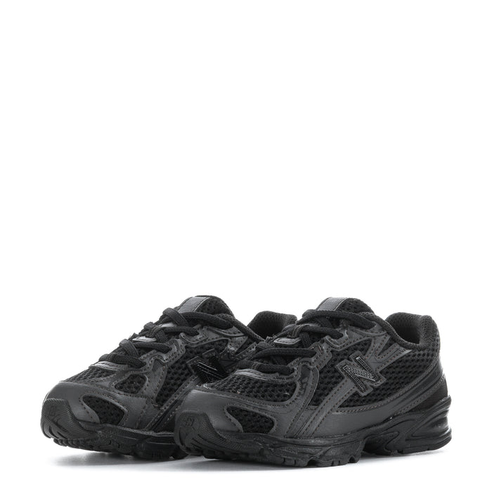 Toddler lace-up sneakers in black/gray, pair shown side view with New Balance logo