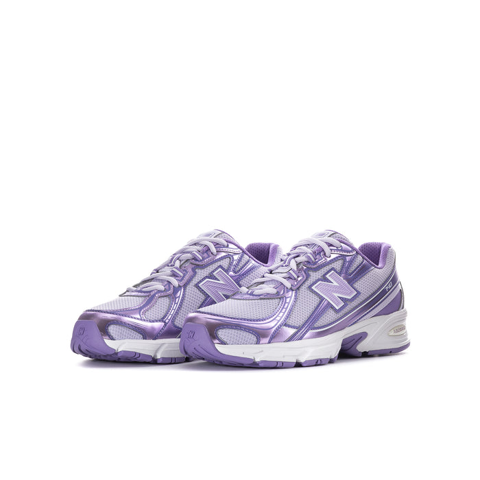 Lilac and violet youth sneakers, side profile with New Balance N and chunky cushioned sole