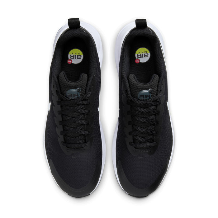 Men's Air Max NuAxis sneakers, black tongue and inner lining with lace-up collar.