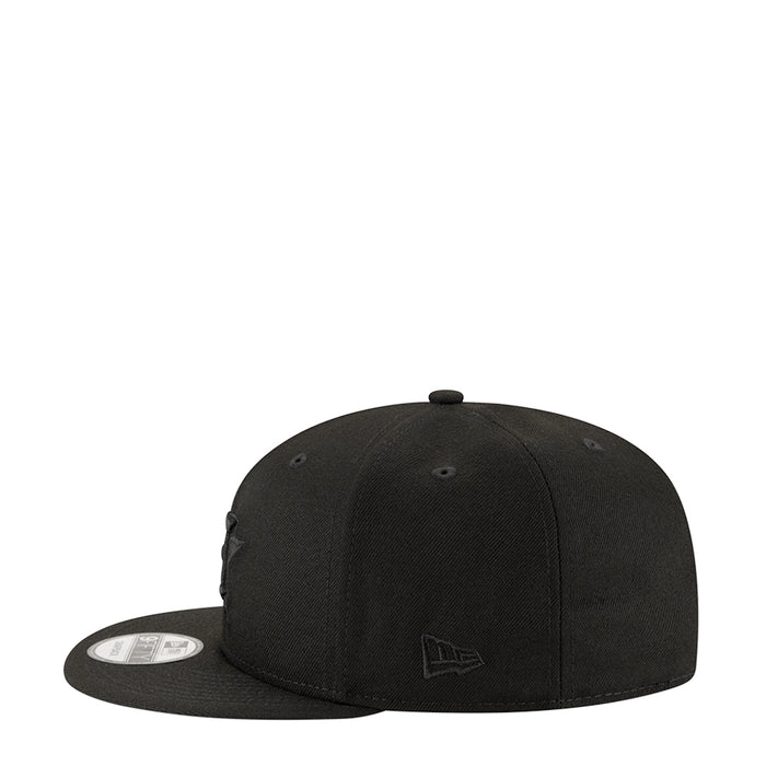 Black baseball cap with small flag logo on side