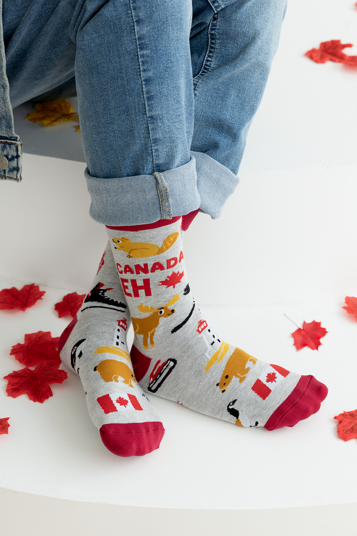 CANADA EH CANADIAN NOVELTY MEN'S CREW SOCKS - UPTOWN