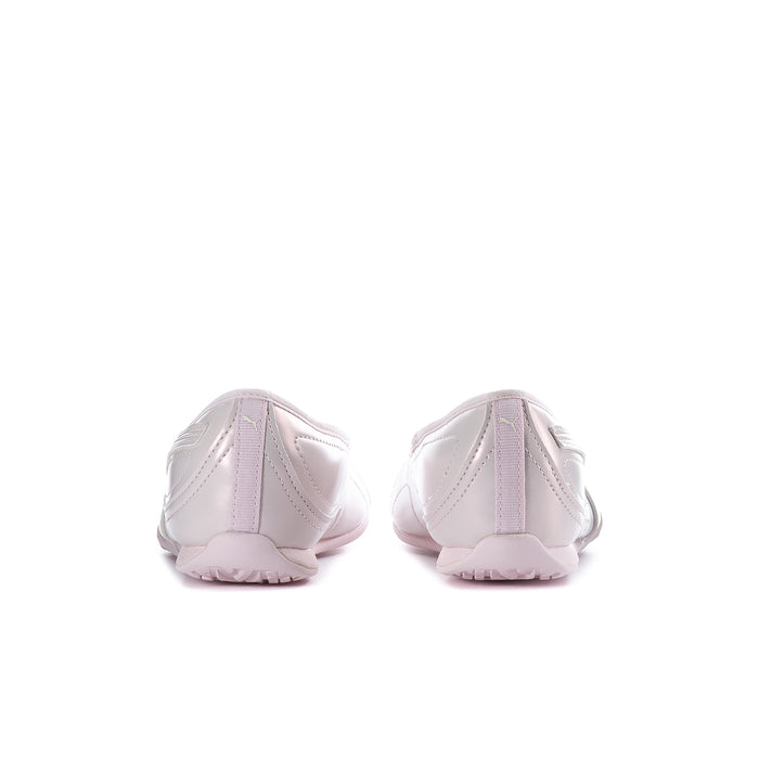 Women's ballet flats, powder pink with back seam and low-profile rubber sole.