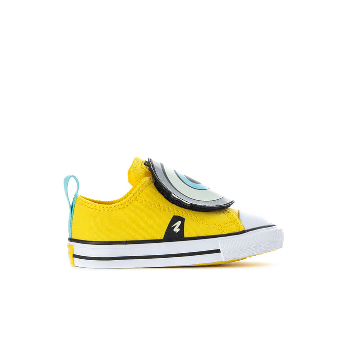 Toddler one-strap sneaker with yellow canvas, Minions-style character strap, white sole