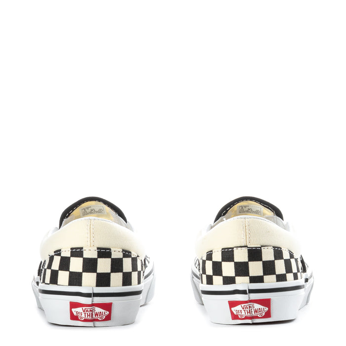 Youth slip-on sneakers, heel back view with Off the Wall logo on white rubber back tab
