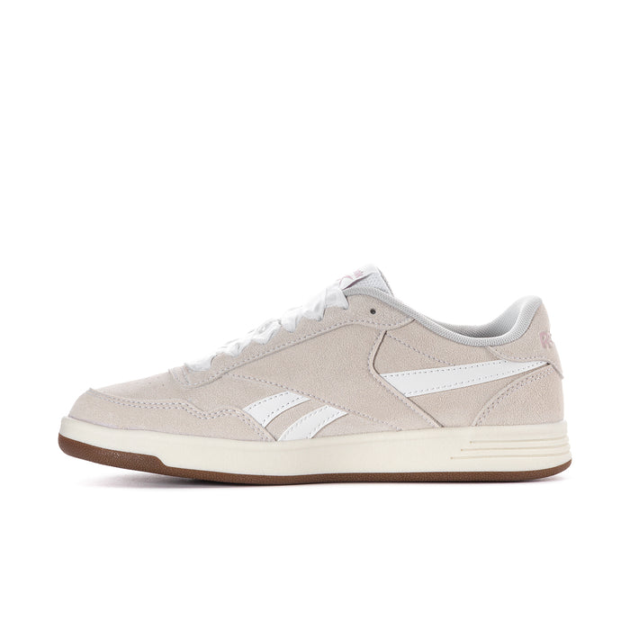 Women’s lace-up sneaker side profile in light beige with white stripes and gum outsole