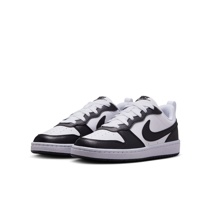 Youth low-top sneakers, white leather with black overlays and white laces