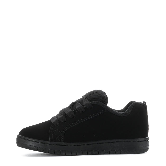 Youth black lace-up low-top sneakers, plain side panels and textured sole