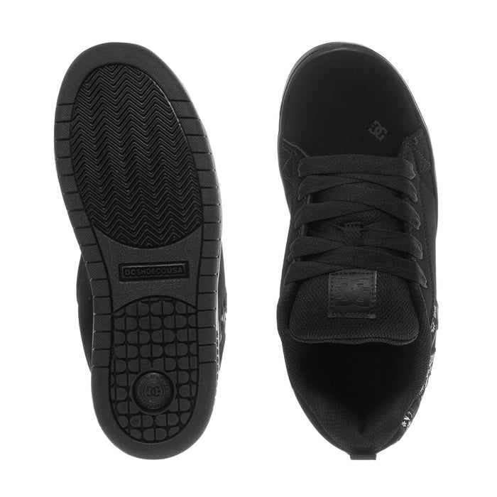 Youth low-top sneakers: black outsole tread and heel view