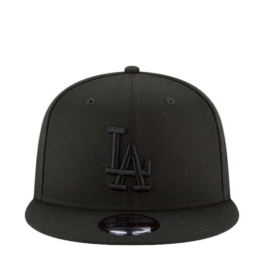 Black baseball cap with raised LA logo on front panel