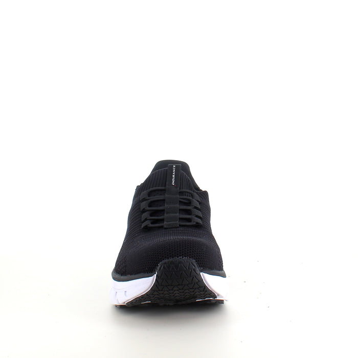 Endurance StepGo-sneaker i svart