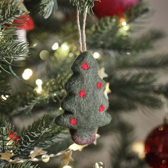 DE24012 (3) - Trio of Winter Woodland Felt Hanging Decorations.jpg
