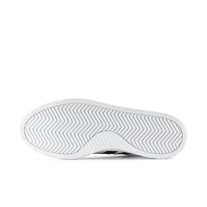 Men's white outsole for low-top sneakers with zigzag tread