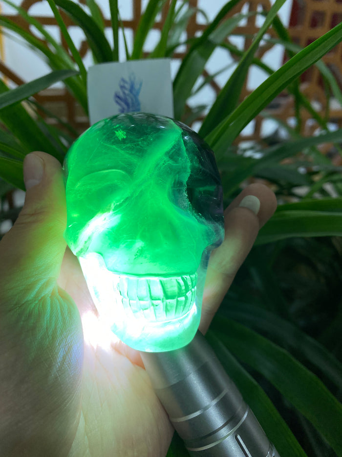 Green fluorite<skull>