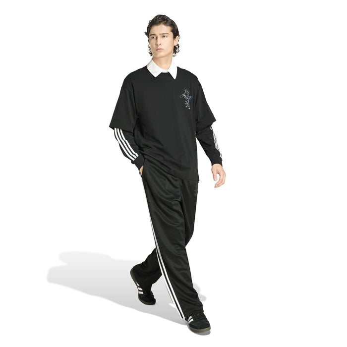 Men's black crewneck T-shirt with small chest graphic, short sleeves