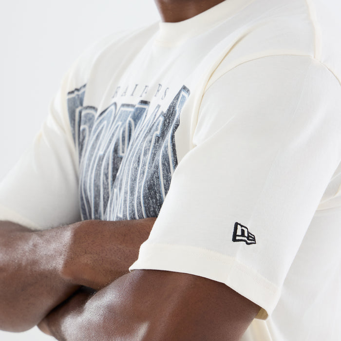 Off-white washed men’s T-shirt sleeve with New Era logo patch