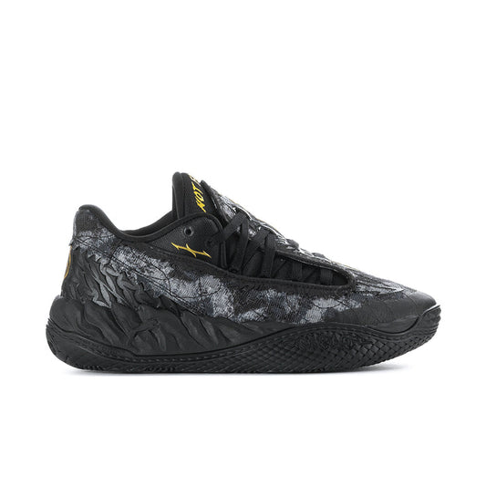 Men's low-top sneakers in dark gray/black with yellow accents and lace-up design