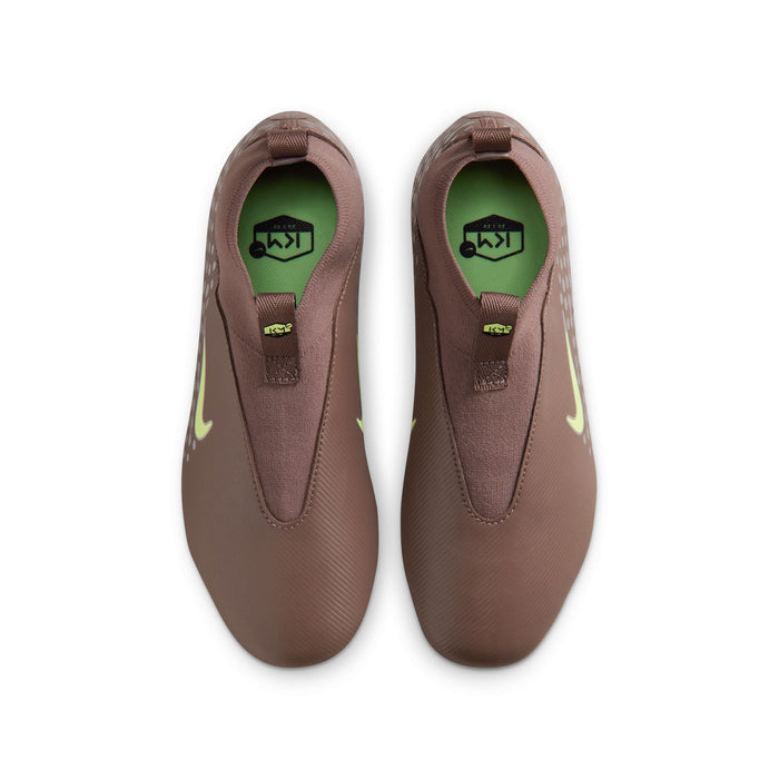Youth plum soccer cleats, heel view with green insole label and structured collar