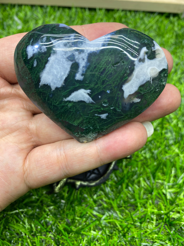 Moss agate heart