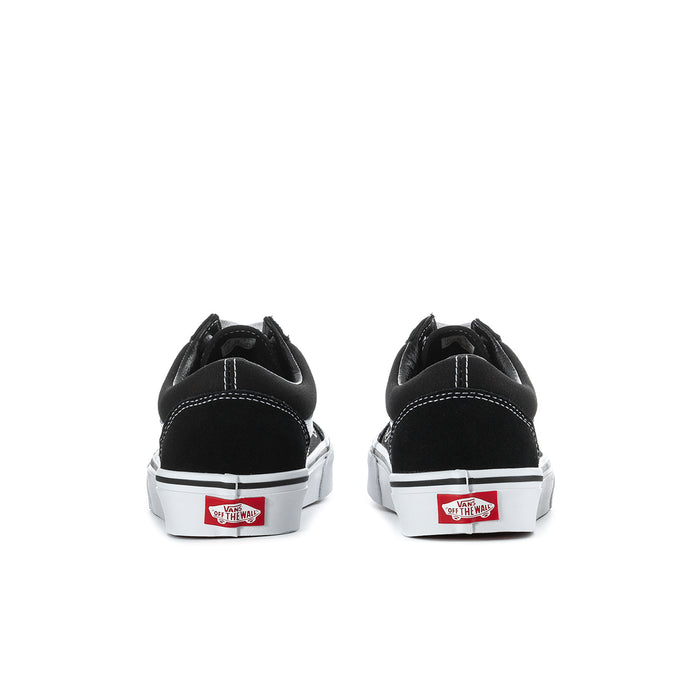 Men's black skate sneakers with white rubber heel panel and lace-up profile