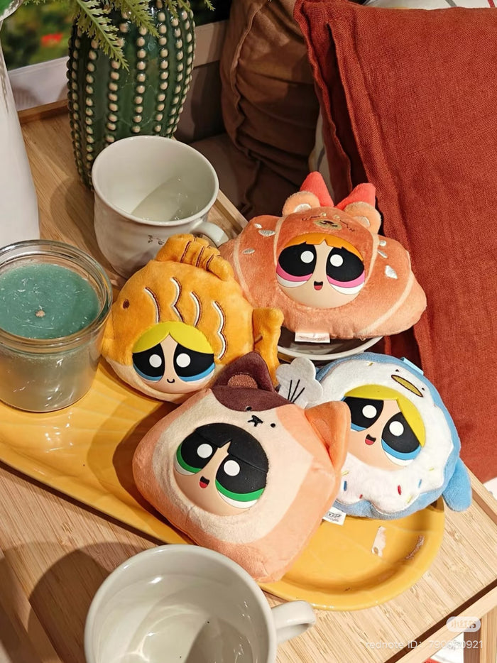 Powerpuff Girls Bakery Workshop Blind Box featuring 6 regular and 1 secret design. Purchase a case for a chance at the secret figure.