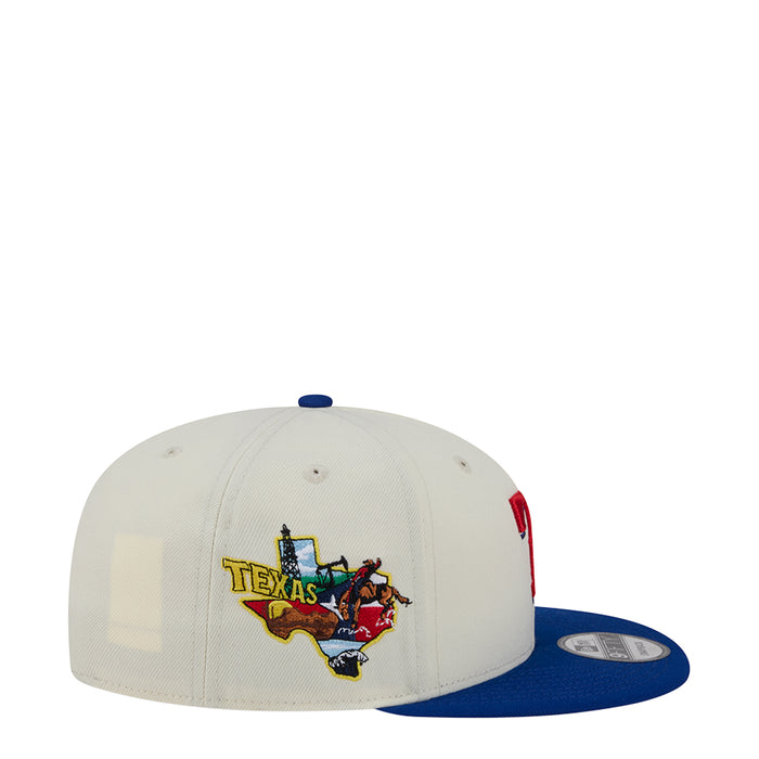 Two-tone baseball cap in light gray and blue, front Texas graphic patch
