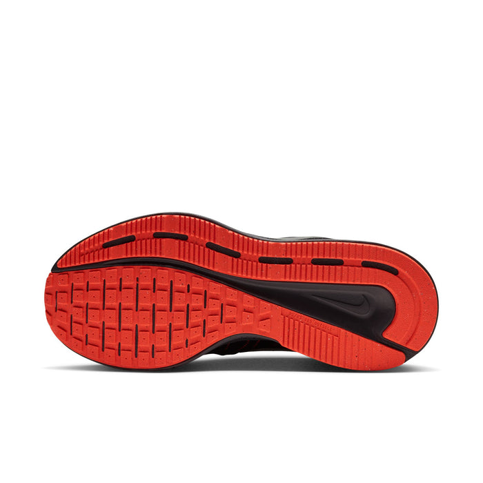 Men's running shoe outsole, red tread with dark midsole edge