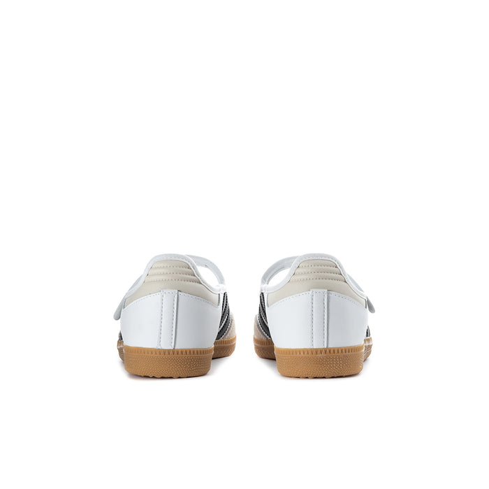 Youth sneakers with white heel and black stripe detail, gum rubber sole