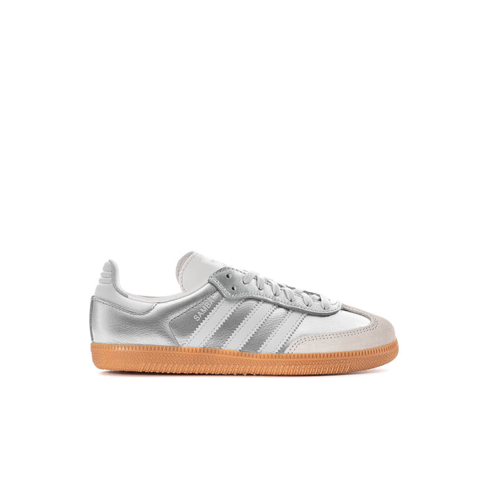 Kids low-top sneakers in silver/white with gum rubber sole and three stripes
