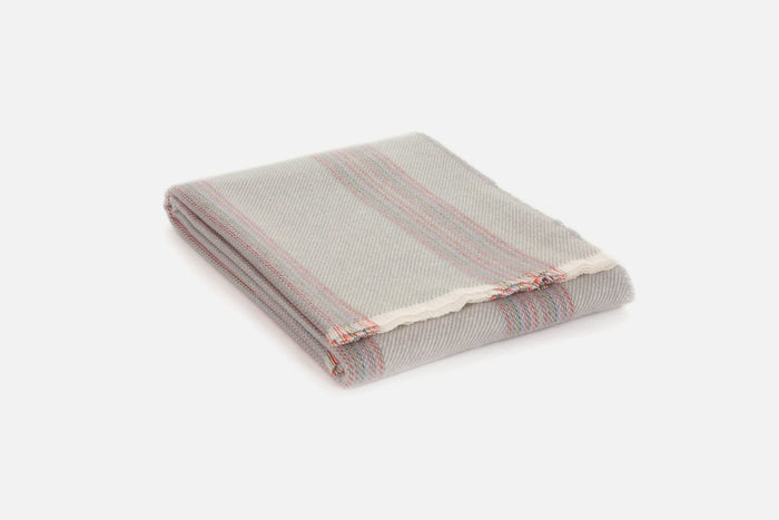 Snow Seskin Lambswool Throw Blanket - Cushendale Woollen Mills