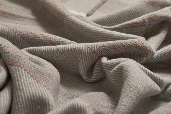 Snow Seskin Lambswool Throw Blanket - Cushendale Woollen Mills