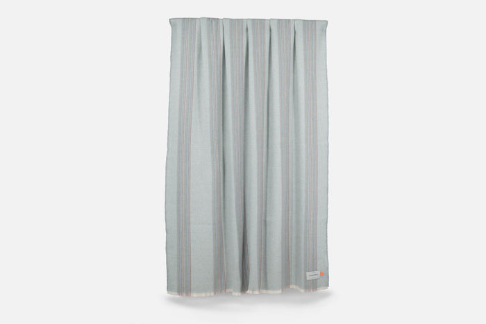 Snow Seskin Lambswool Throw Blanket - Cushendale Woollen Mills