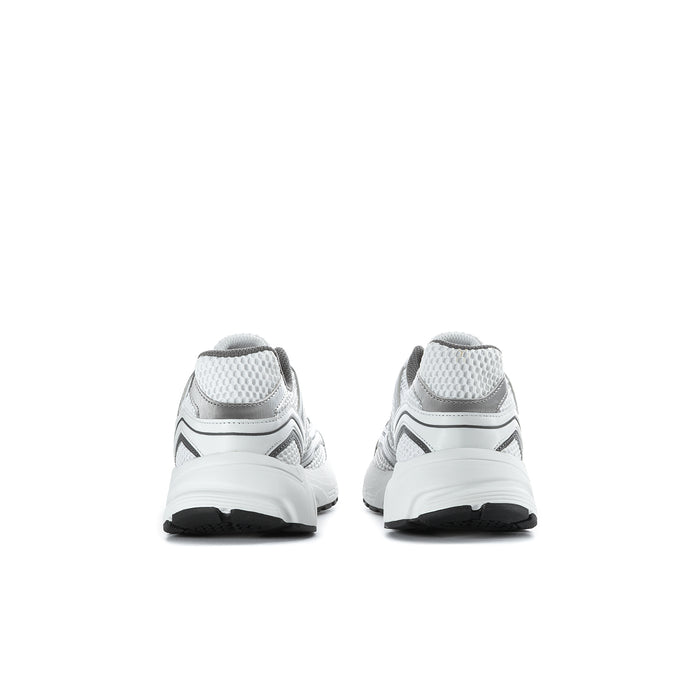 Youth running shoes viewed from heel, light grey uppers with black accent outsole