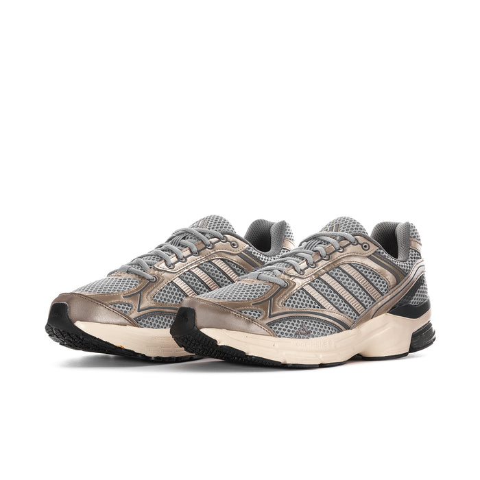 Men's running sneakers, gray and taupe with perforated mesh and lace-up front