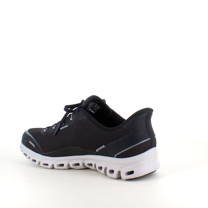 Svarta Skechers Glide-Step – vattentäta skor med smidig Slip-ins-passform