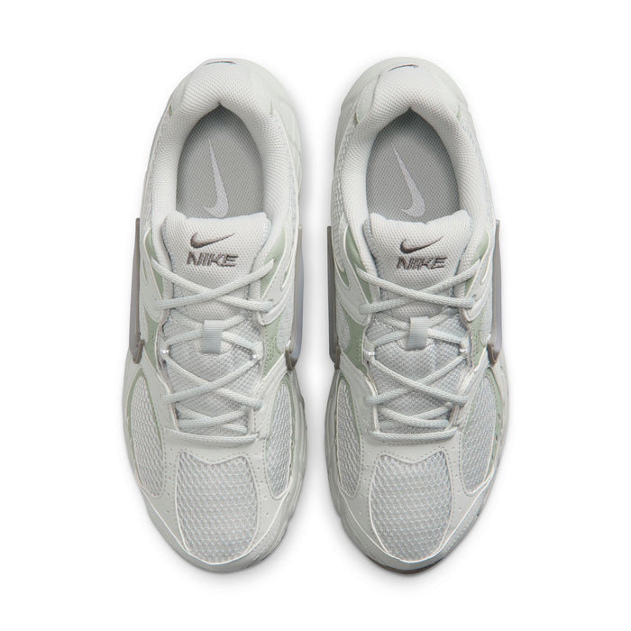 Pair of men's lace-up shoes, light silver/metallic, mesh vamp and padded collar